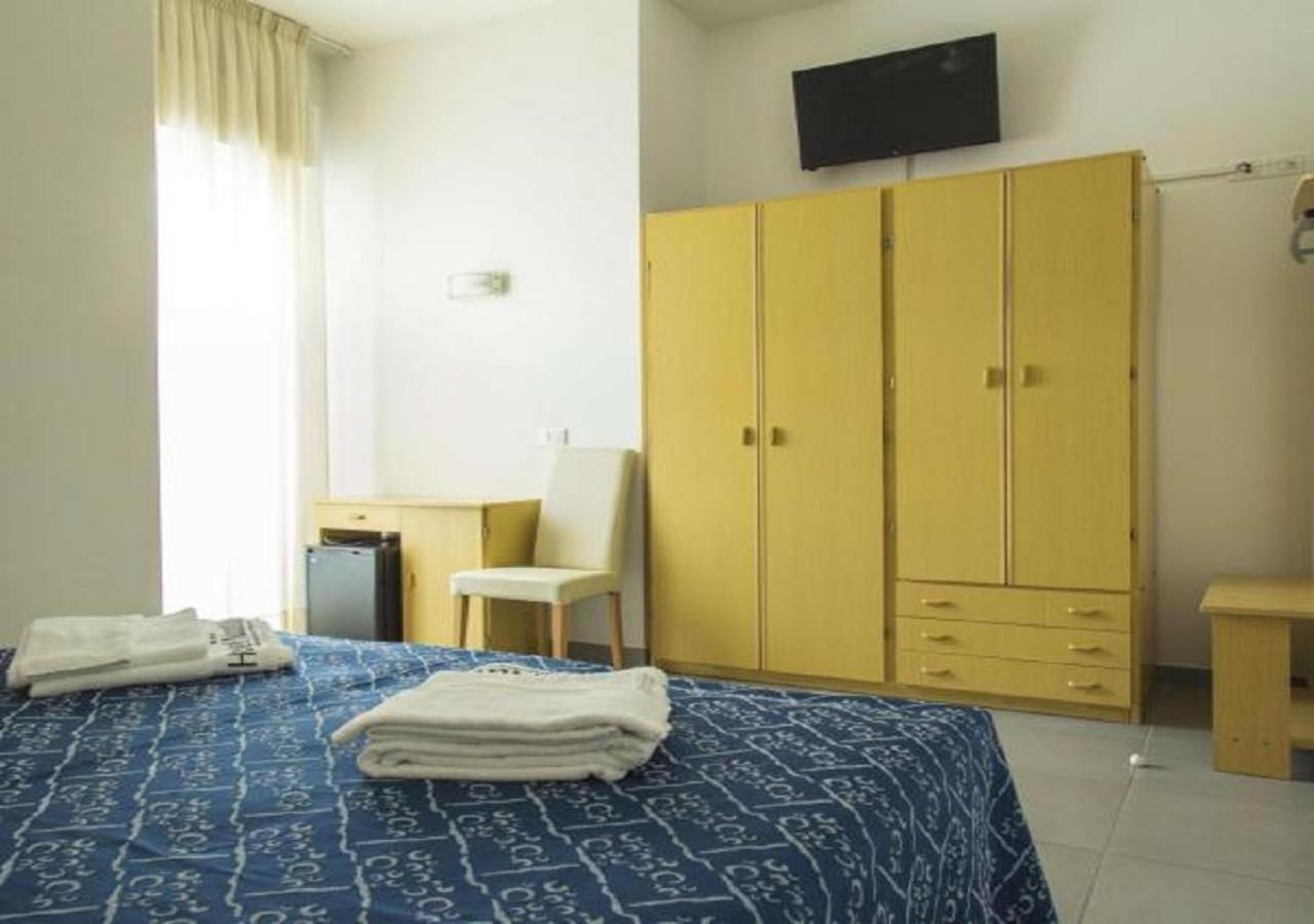 Hotel Nautilus Cattolica Camera foto