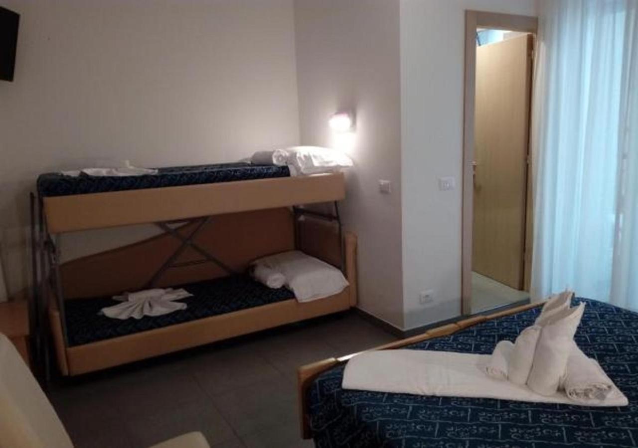Hotel Nautilus Cattolica Camera foto