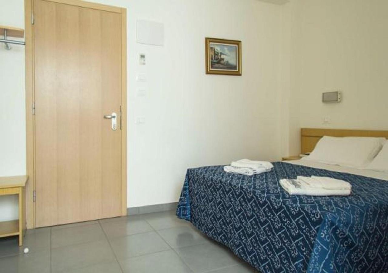 Hotel Nautilus Cattolica Camera foto