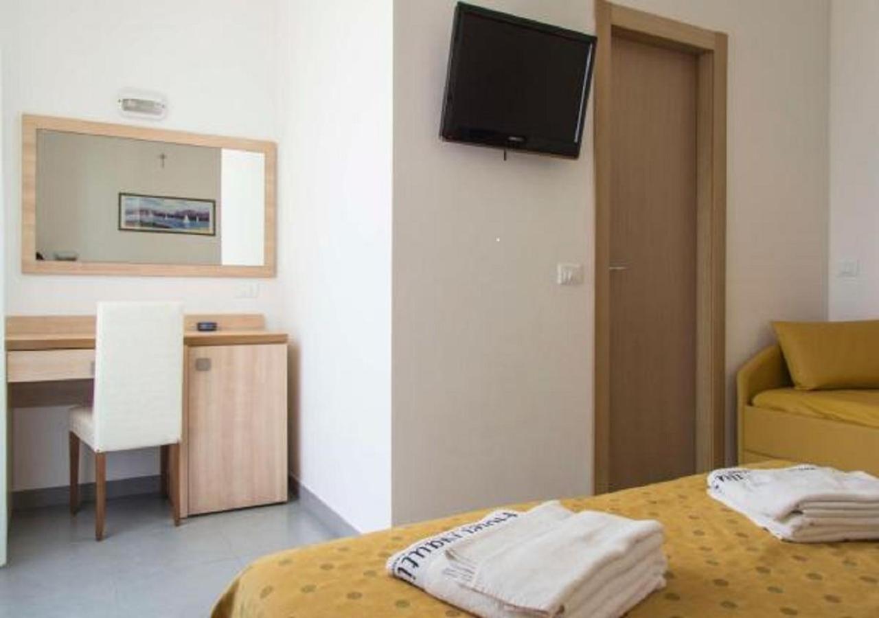Hotel Nautilus Cattolica Camera foto