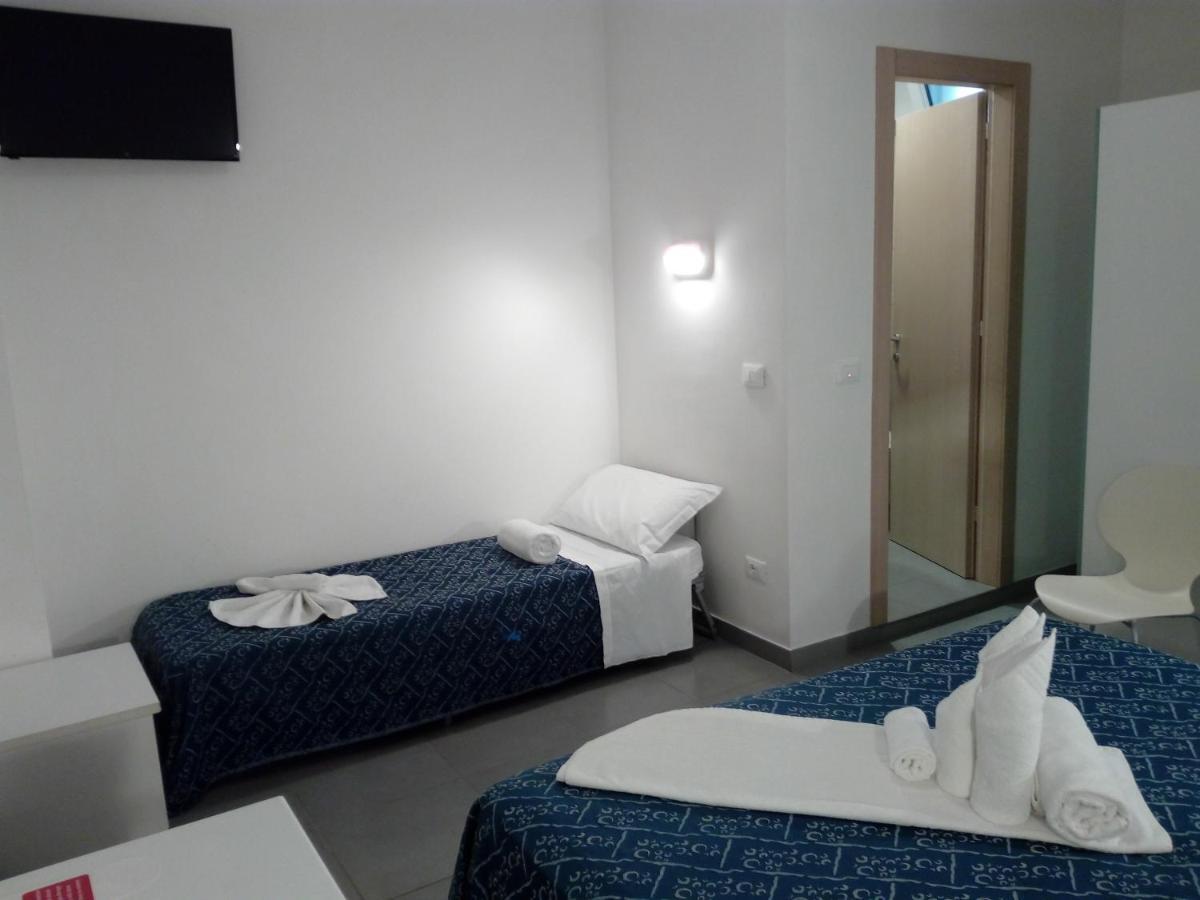 Hotel Nautilus Cattolica Esterno foto